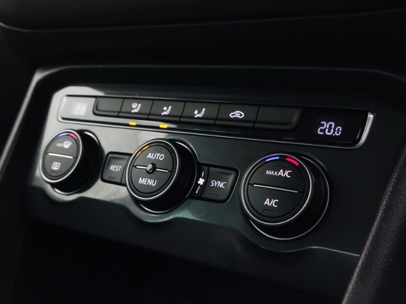 Used Volkswagen Tiguan 2018 for sale - 77149976: Photo 15