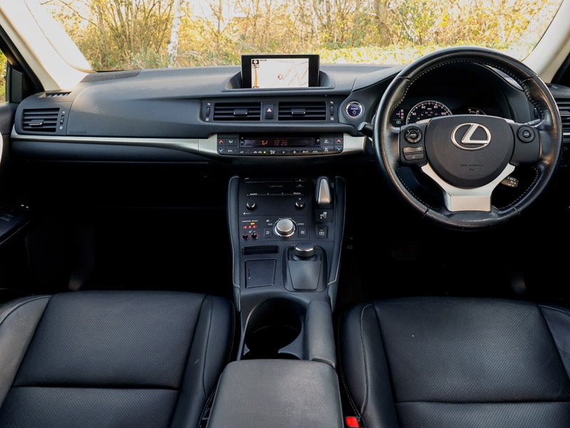 Used Lexus CT 2017 for sale - 77580165: Photo 2