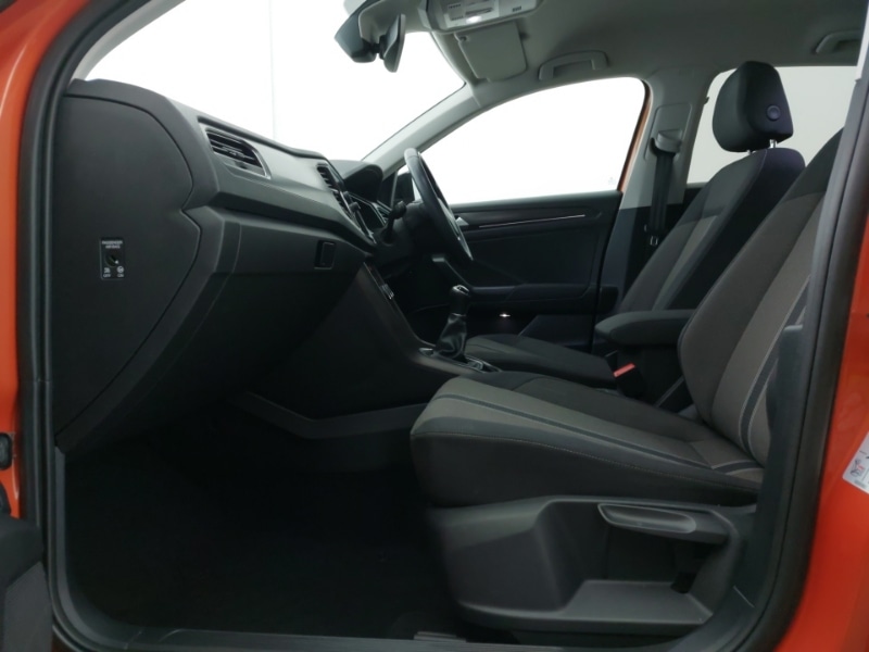 Used Volkswagen T-Roc 2019 for sale - 76414488: Photo 5