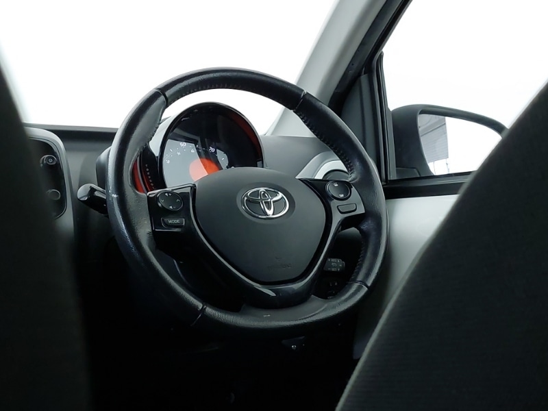 Used Toyota AYGO 2018 for sale - 77736450: Photo 10