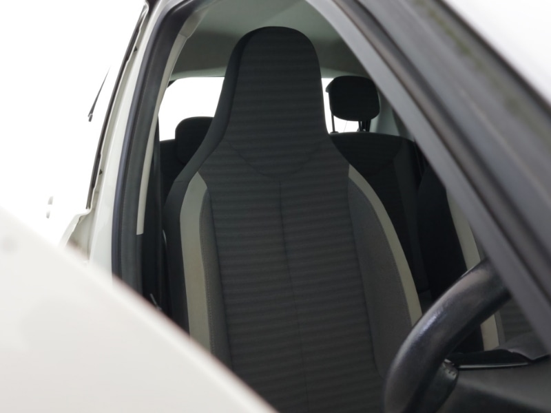 Used Toyota AYGO 2018 for sale - 77736450: Photo 12