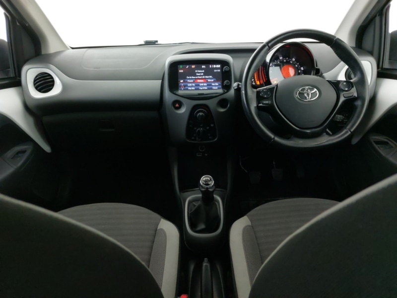 Used Toyota AYGO 2018 for sale - 77736450: Photo 2