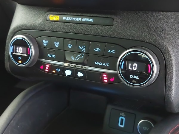 Used Ford Focus 2018 for sale - 76071371: Photo 17