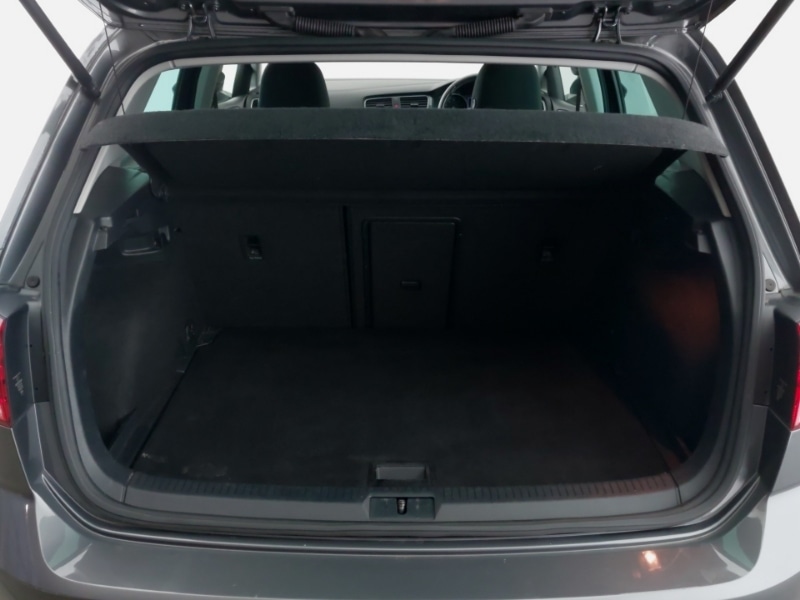 Used Volkswagen Golf 2019 for sale - 77580192: Photo 8