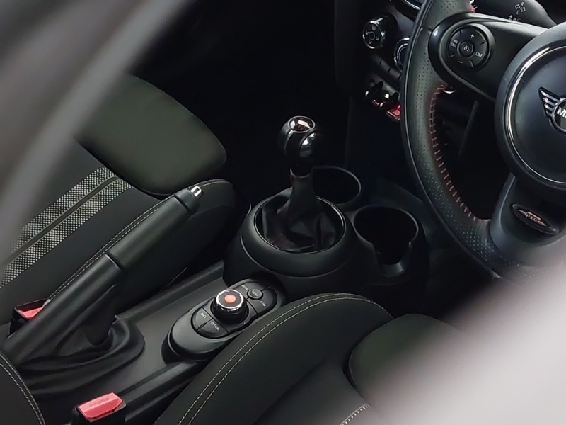 Used MINI Hatch 2019 for sale - 76721730: Photo 11