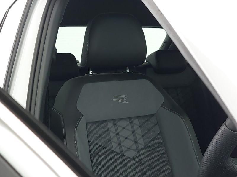 Used Volkswagen T-Roc 2025 for sale - 77034999: Photo 12