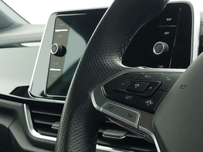 Used Volkswagen T-Roc 2025 for sale - 77034999: Photo 13