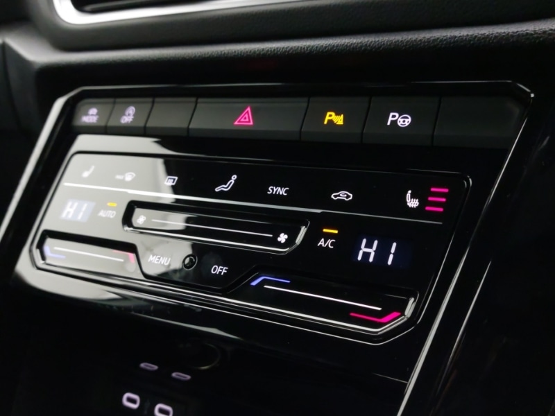 Used Volkswagen T-Roc 2025 for sale - 77034999: Photo 16