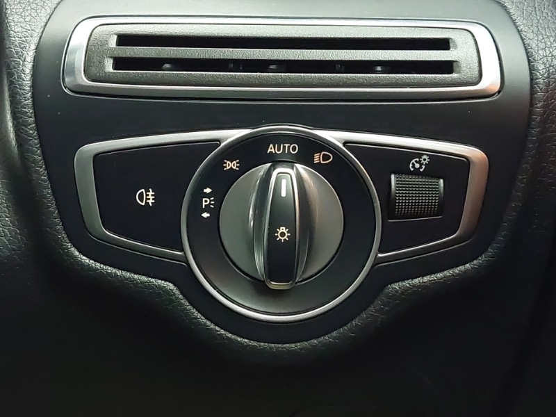 Used Mercedes-Benz GLC 2017 for sale - 76403880: Photo 19