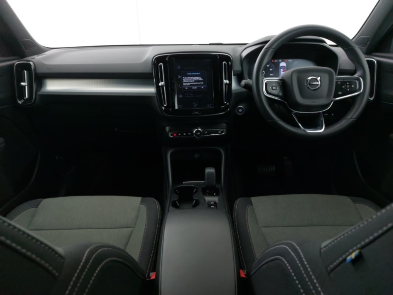 Used Volvo XC40 2022 for sale - 77623271: Photo 2