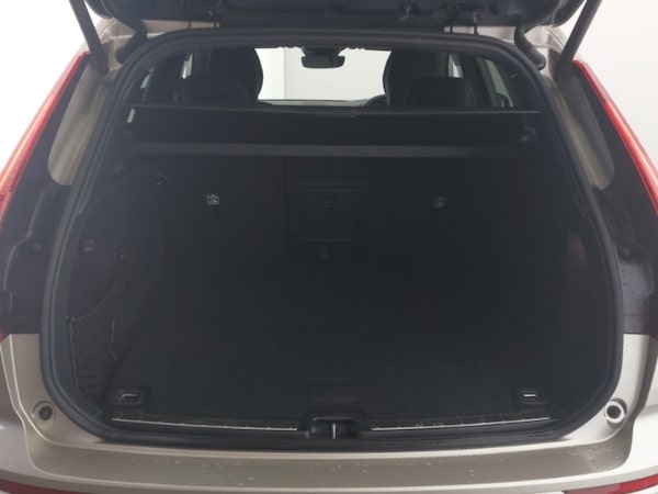 Used Volvo XC60 2024 for sale - 76195500: Photo 8