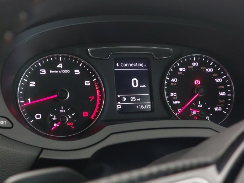 Used Audi Q3 2018 for sale - 76613984: Photo 15