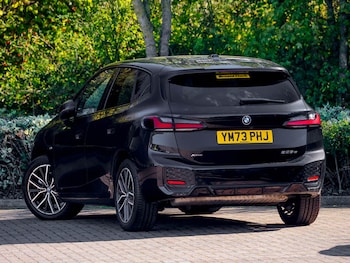 Used BMW 2 Series 2023 for sale - 77093085: Photo