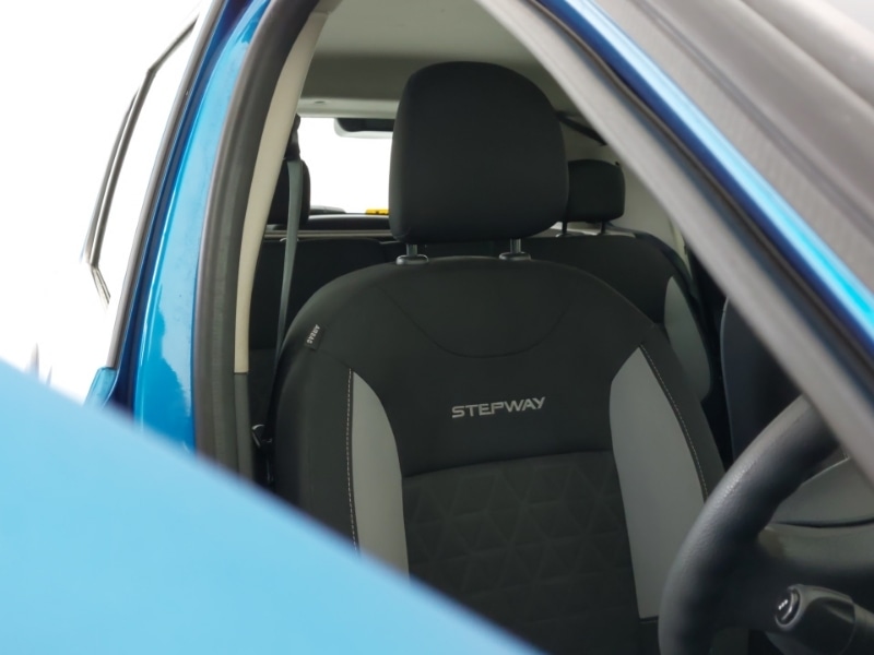 Used Dacia Sandero Stepway 2016 for sale - 77580213: Photo 12