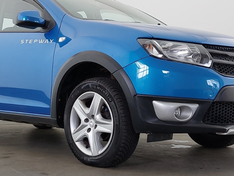 Used Dacia Sandero Stepway 2016 for sale - 77580213: Photo 9