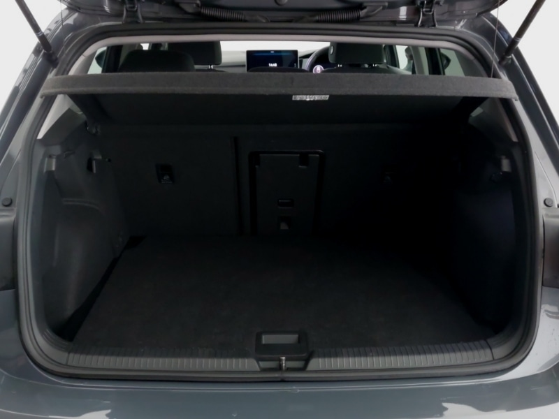 Used Volkswagen Golf 2024 for sale - 77034995: Photo 8