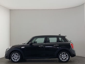 Used MINI Hatch 2018 for sale - 75256527: Photo