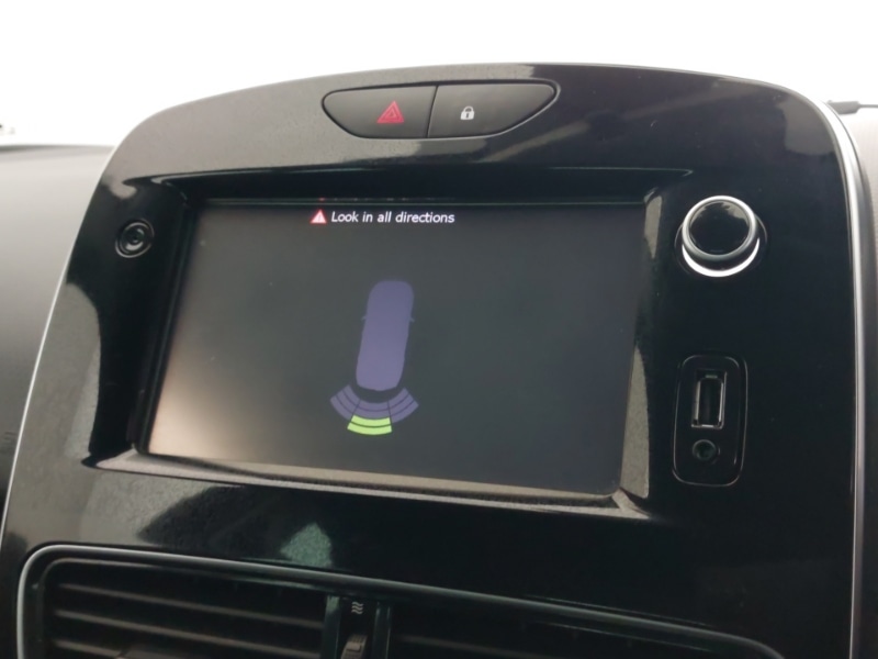 Used Renault Clio 2018 for sale - 76906585: Photo 19