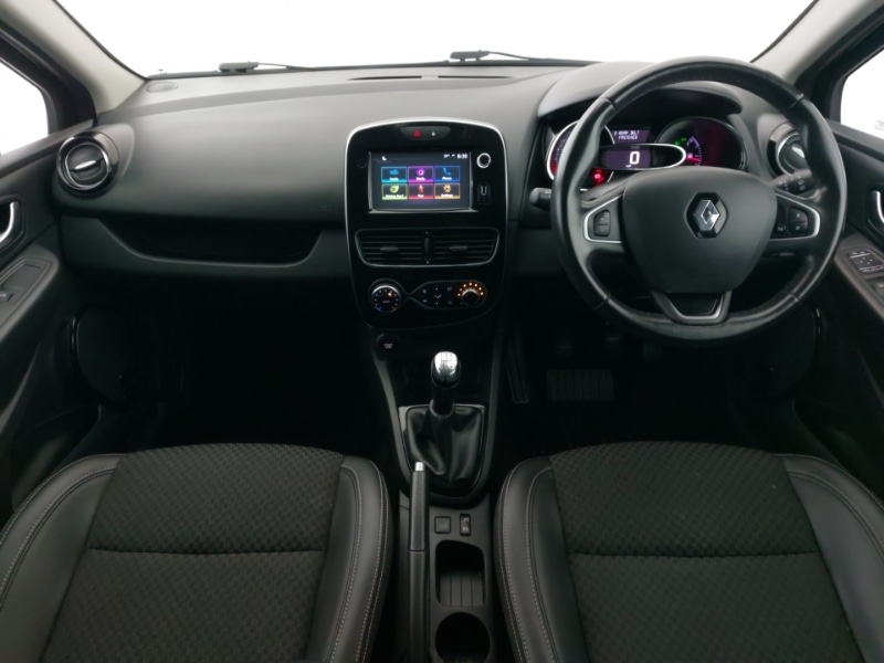 Used Renault Clio 2018 for sale - 76906585: Photo 2