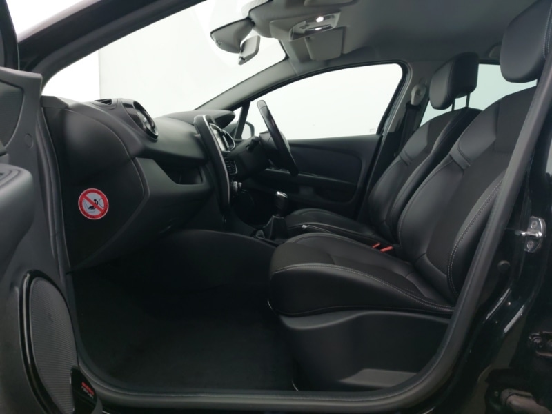 Used Renault Clio 2018 for sale - 76906585: Photo 5