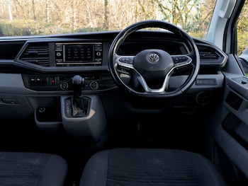 Used Volkswagen Transporter Shuttle 2021 for sale - 76785522: Photo