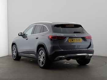 Used Mercedes-Benz GLA 2021 for sale - 77472180: Photo