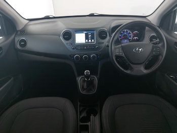 Used Hyundai i10 2019 for sale - 75315784: Photo