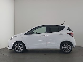 Used Hyundai i10 2019 for sale - 75315784: Photo
