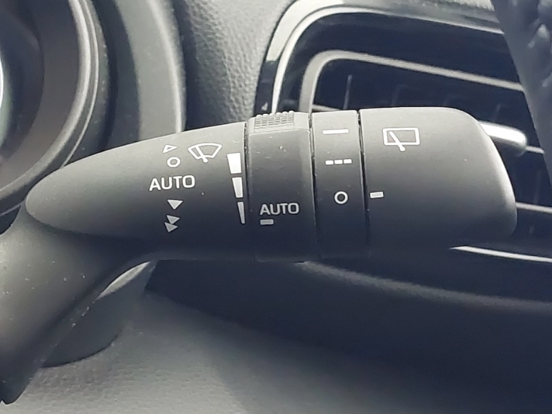 Used Toyota Yaris Cross 2024 for sale - 78147320: Photo 17