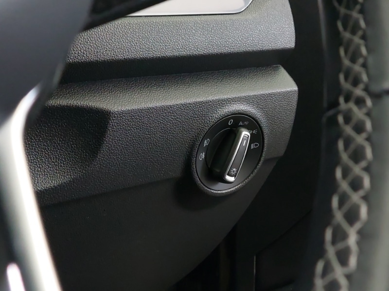 Used Volkswagen T-Roc 2021 for sale - 76383883: Photo 13