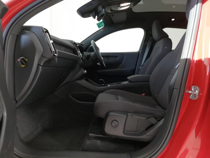 Used Volvo C40 2022 for sale - 76721727: Photo 5