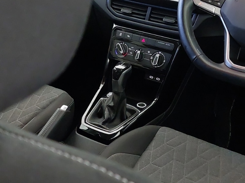 Used Volkswagen T-Cross 2024 for sale - 77105432: Photo 11