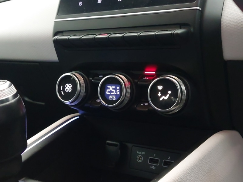 Used Renault Clio 2023 for sale - 77852329: Photo 14