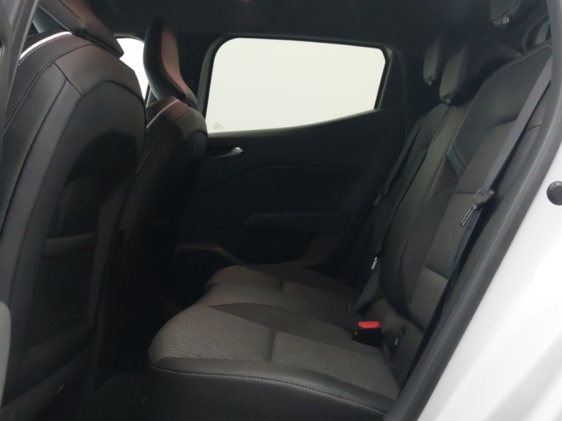 Used Renault Clio 2023 for sale - 77852329: Photo 6