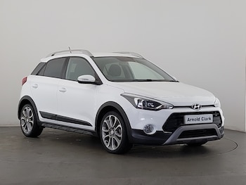 Used Hyundai i20 2017 for sale - 78905781: Photo