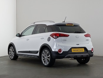 Used Hyundai i20 2017 for sale - 78905781: Photo