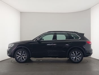 Used Volkswagen Touareg 2024 for sale - 75326539: Photo