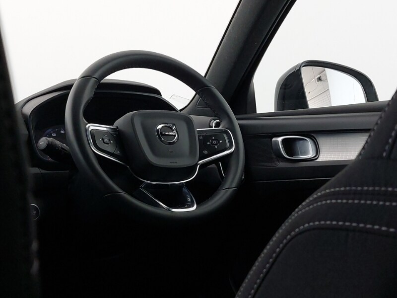 Used Volvo XC40 2022 for sale - 76897622: Photo 10