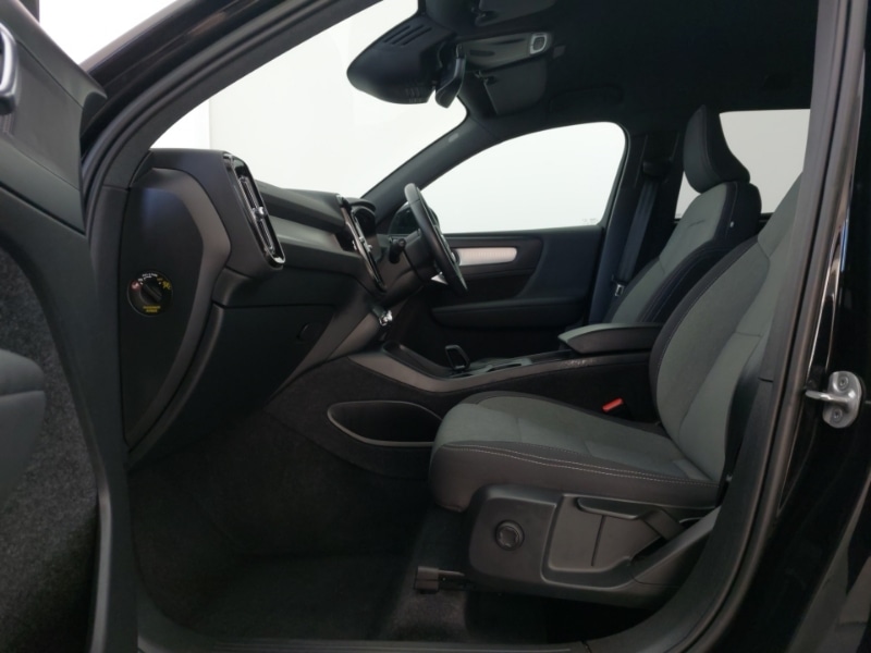 Used Volvo XC40 2022 for sale - 76897622: Photo 5