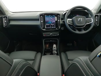 Used Volvo XC40 2025 for sale - 78326861: Photo