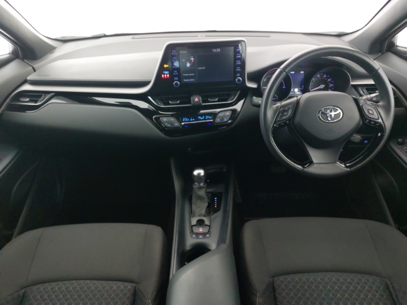 Used Toyota C-HR 2021 for sale - 76763807: Photo 2