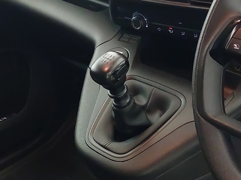 Used Vauxhall Combo 2024 for sale - 76567073: Photo 10