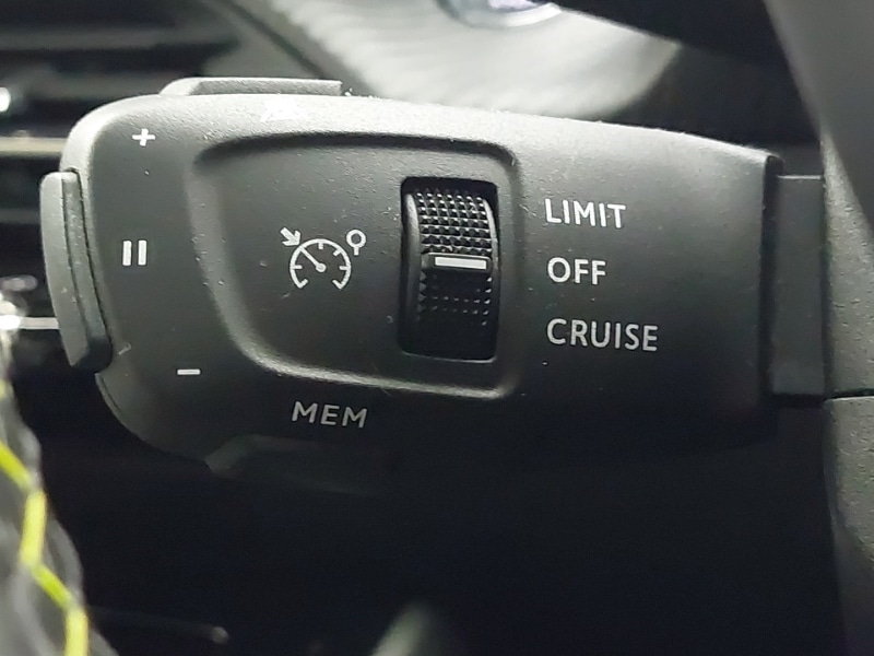 Used Peugeot 2008 2020 for sale - 77070116: Photo 15