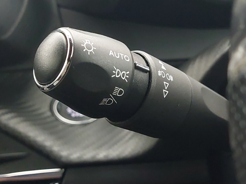 Used Peugeot 2008 2020 for sale - 77070116: Photo 16