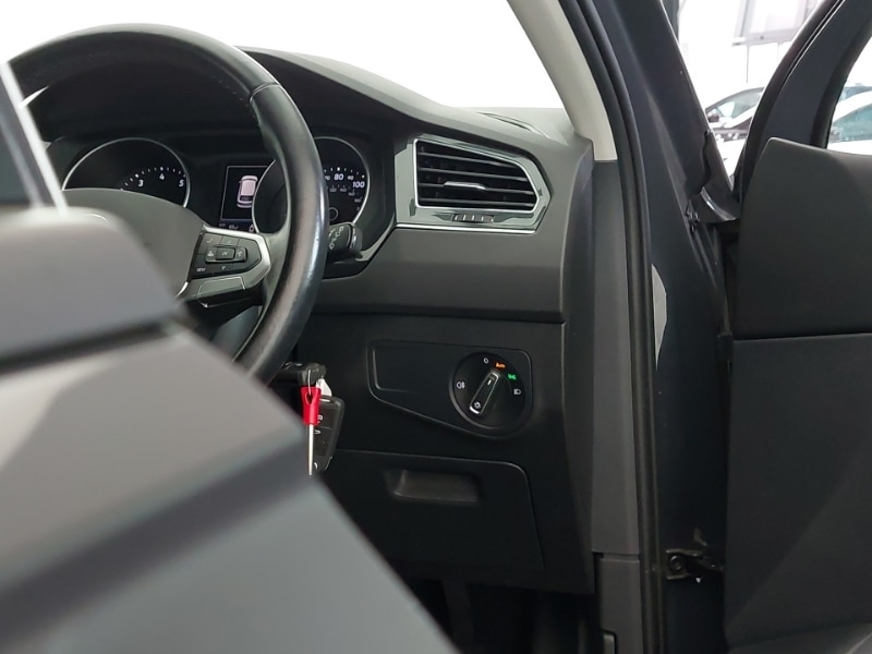 Used Volkswagen Tiguan 2020 for sale - 77999695: Photo 12
