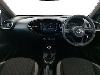 Used Toyota Aygo X 2023 for sale - 76145630: Photo
