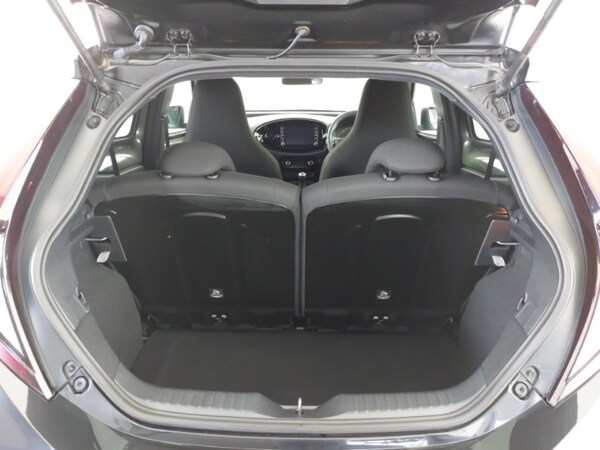 Used Toyota Aygo X 2023 for sale - 76145630: Photo 8