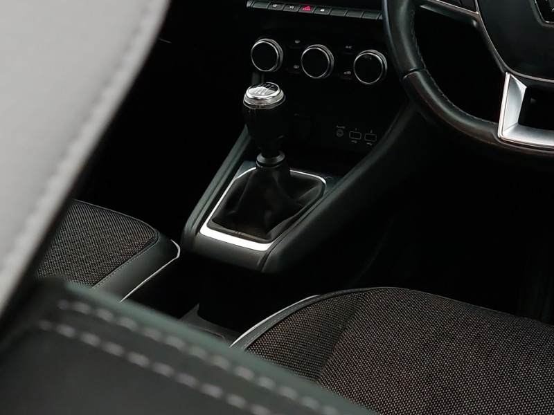 Used Renault Captur 2021 for sale - 77169301: Photo 11