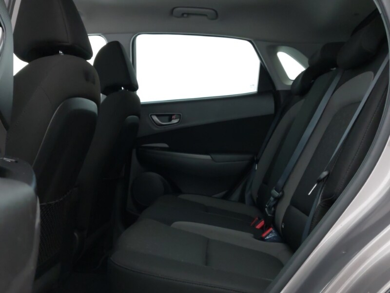 Used Hyundai KONA 2017 for sale - 77815369: Photo 6