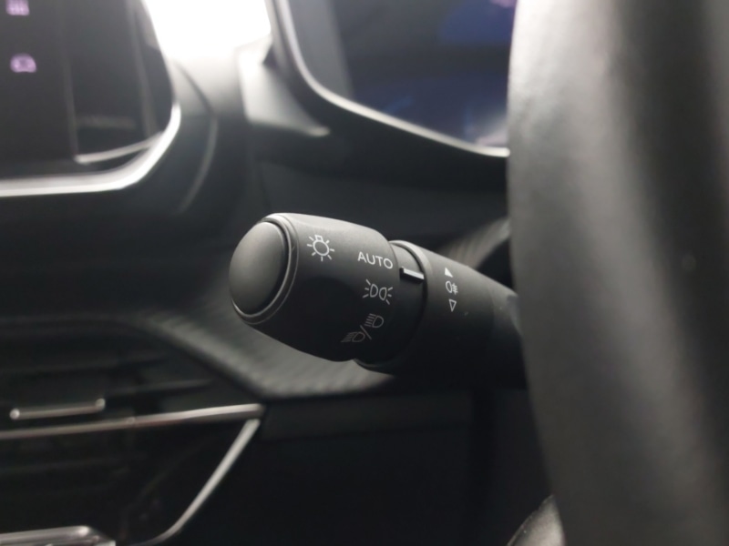 Used Peugeot 2008 2022 for sale - 77448507: Photo 13